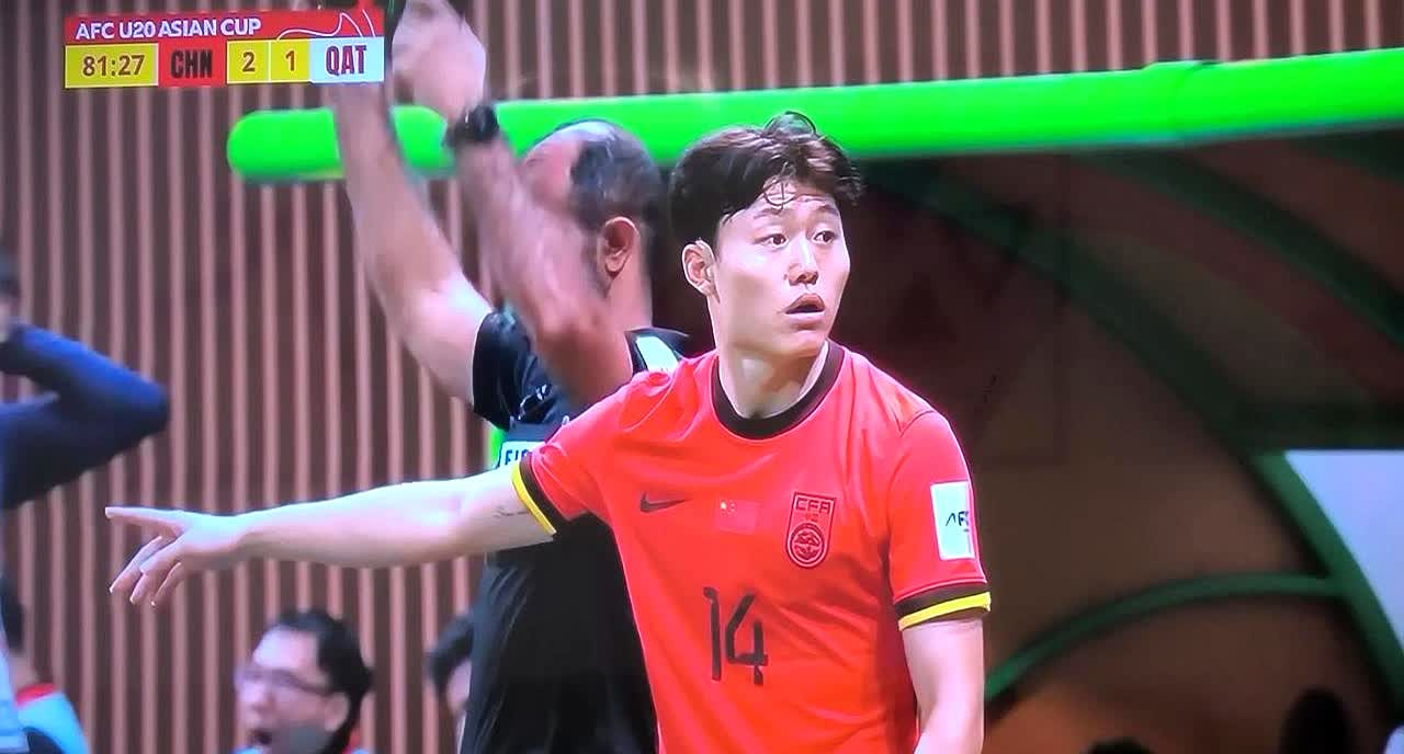 廖锦涛完成国家队首秀国足小胜中国香港队(廖永东 足球)