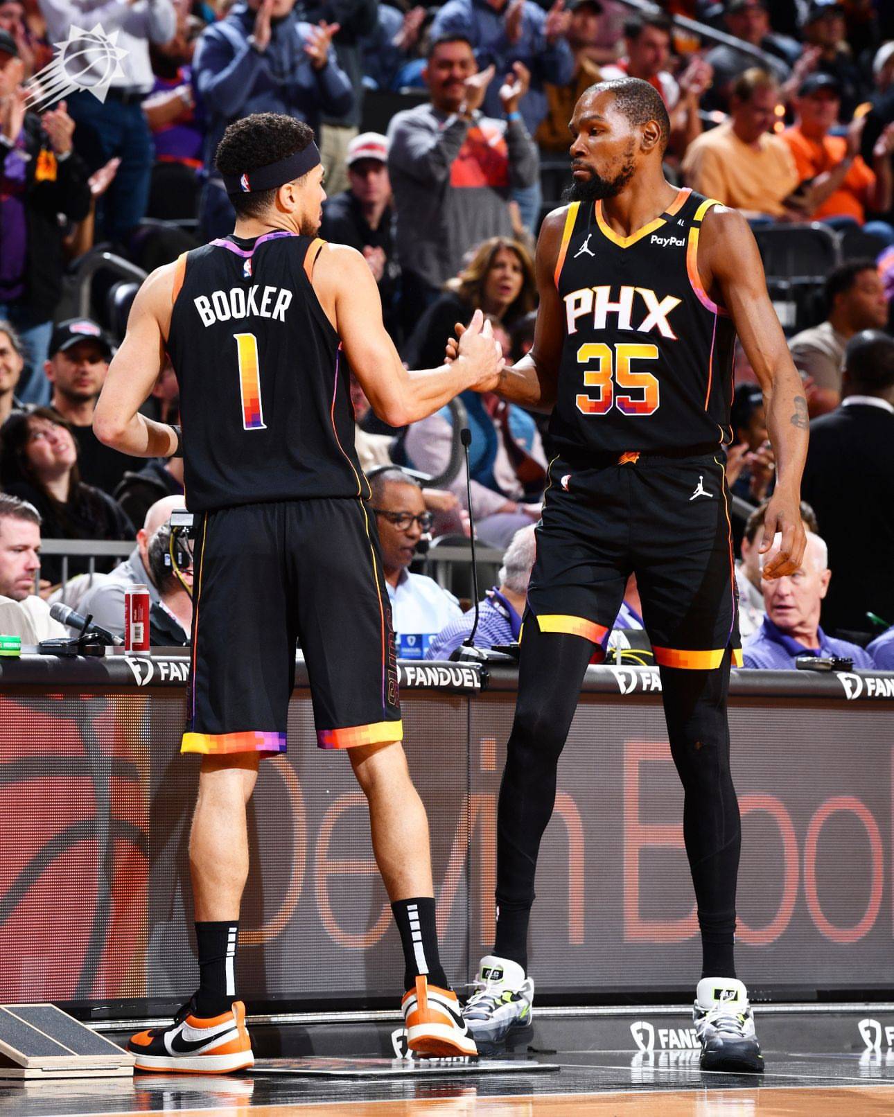 九游体育-NBA-比尔和太阳达成买断澄清期后加盟快船(比尔 续约)
