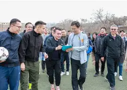 包含47岁孙继海当选大连市足协副主席的词条