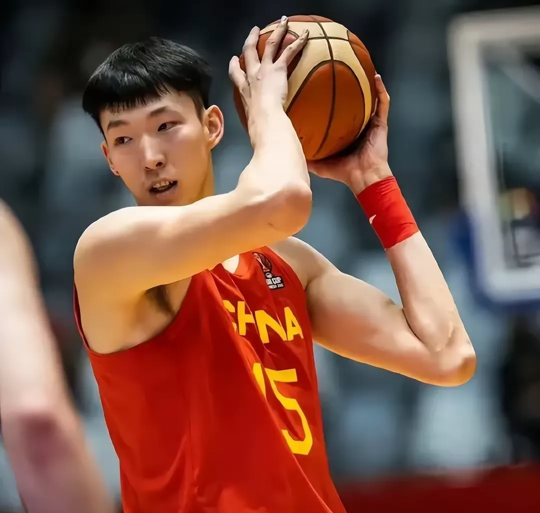 周琦15分首钢惜败广厦姜伟泽16分吉林胜福建(周琦今天得了多少分)