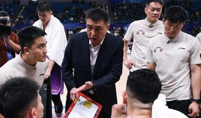 北控官方:闵鹿蕾因个人原因辞职聘请张庆鹏担任主教练(闵鹿蕾大兴哪里人)