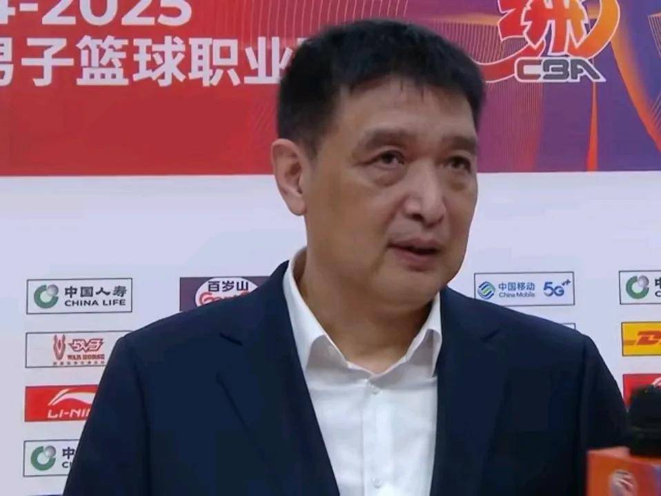 关于北控闵鹿蕾因个人原因辞职聘请张庆鹏担任主教练的信息